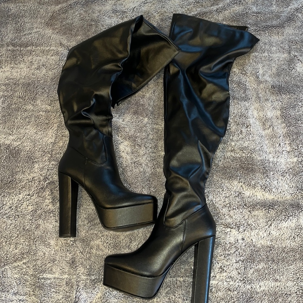 Platform boots